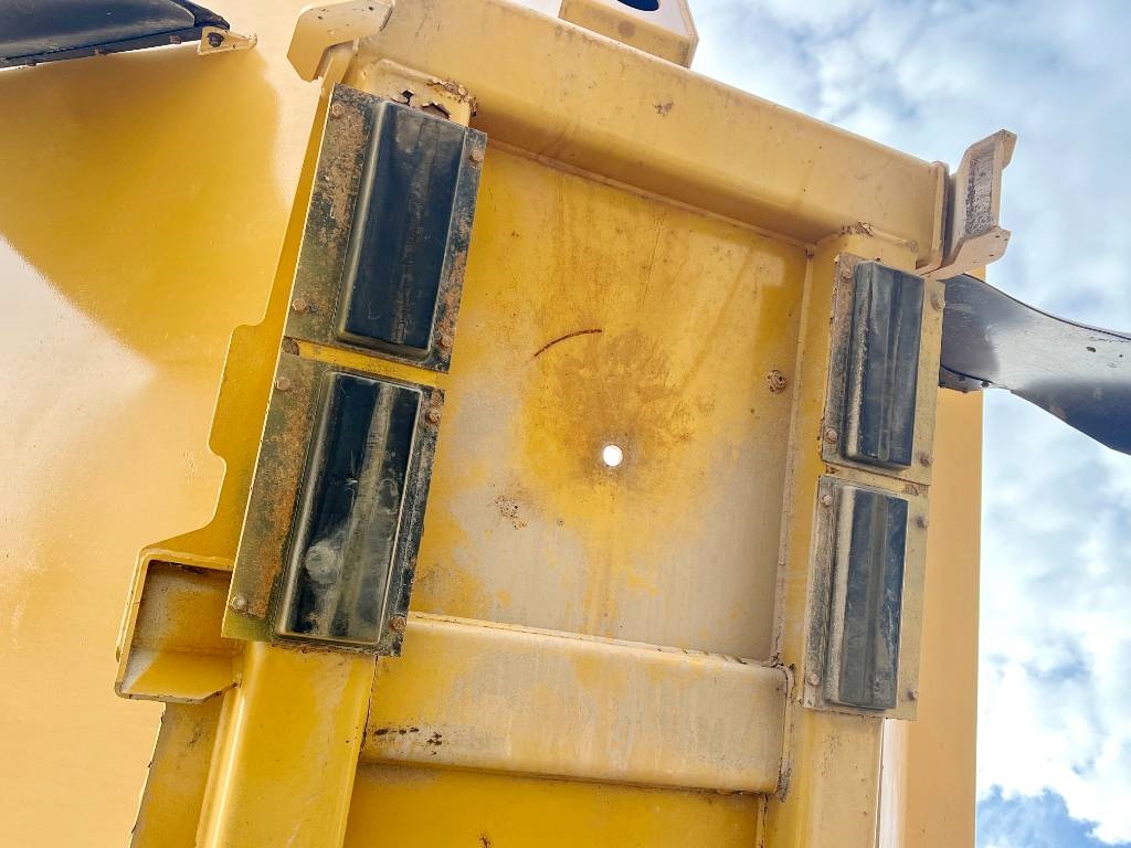 CAT 740B - Automatic Greasing / Camera / Airco