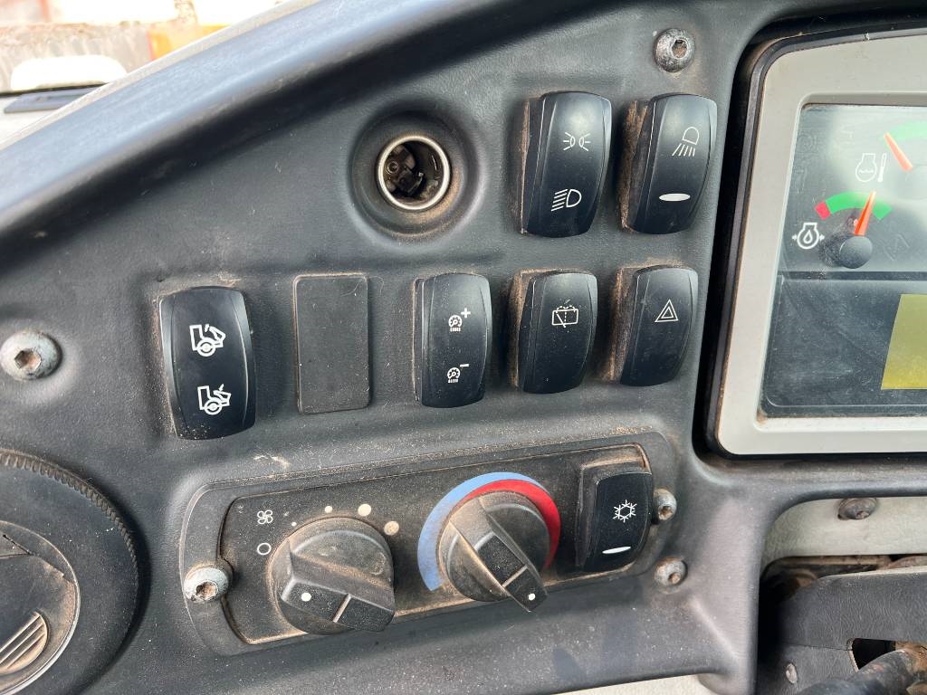 CAT 740B - Automatic Greasing / Camera / Airco