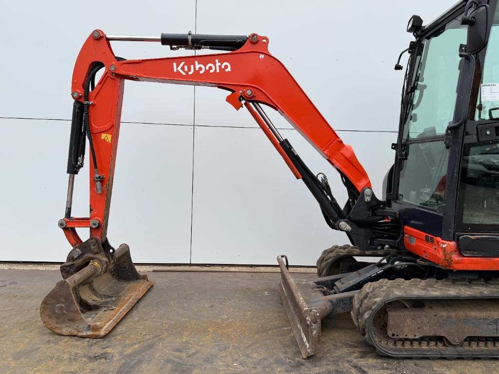 Kubota KX027-4 - Hammer Lines / Quick Coupler