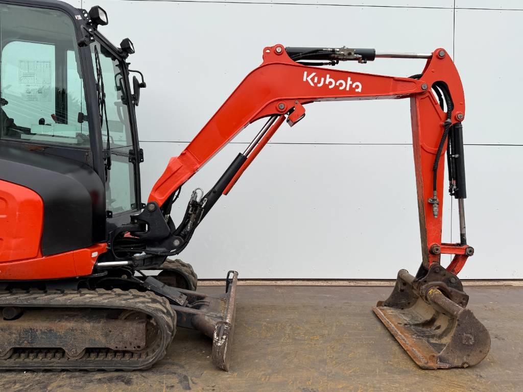 Kubota KX027-4 - Hammer Lines / Quick Coupler