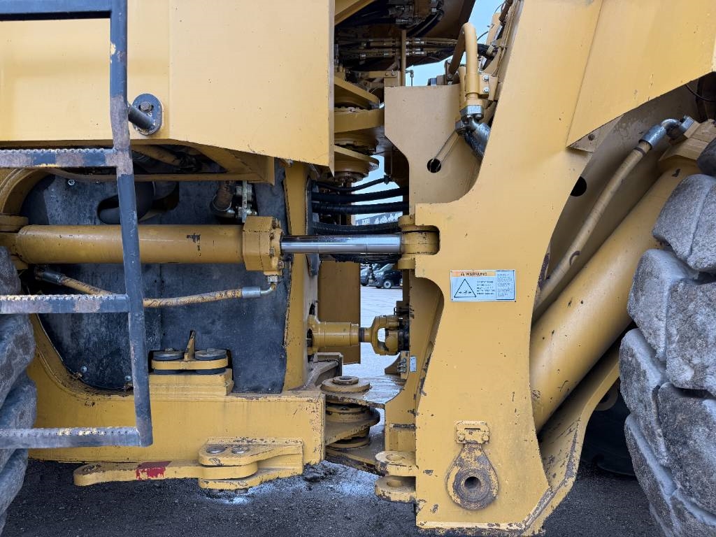 CAT 990 Series II - Rebuild! German Machine