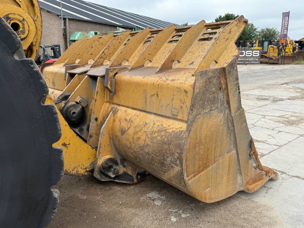 CAT 990 Series II - Rebuild! German Machine