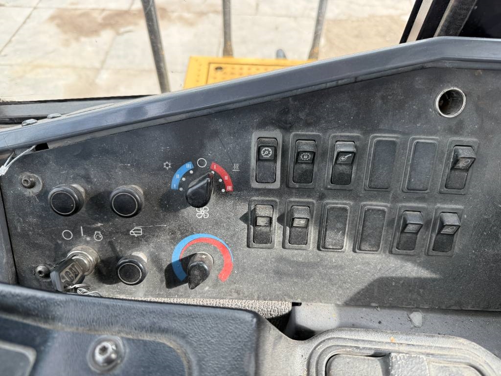CAT 990 Series II - Rebuild! German Machine