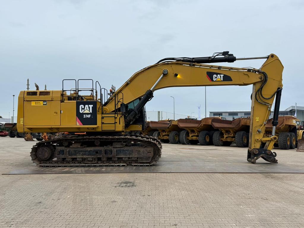 CAT 374FL