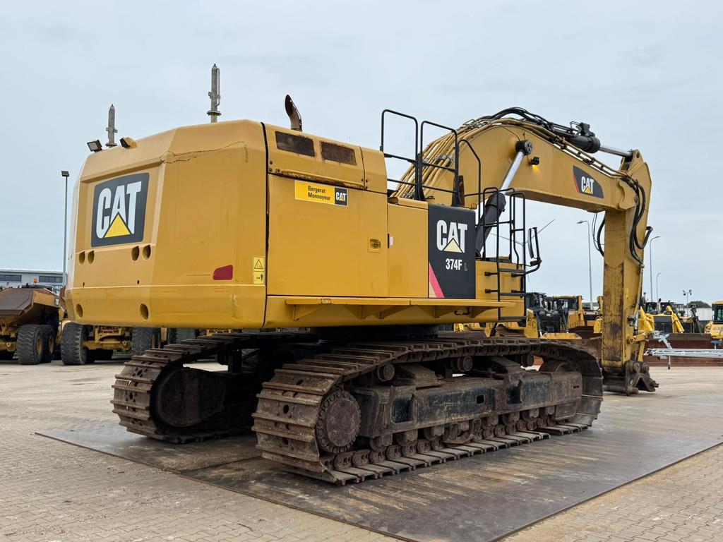 CAT 374FL