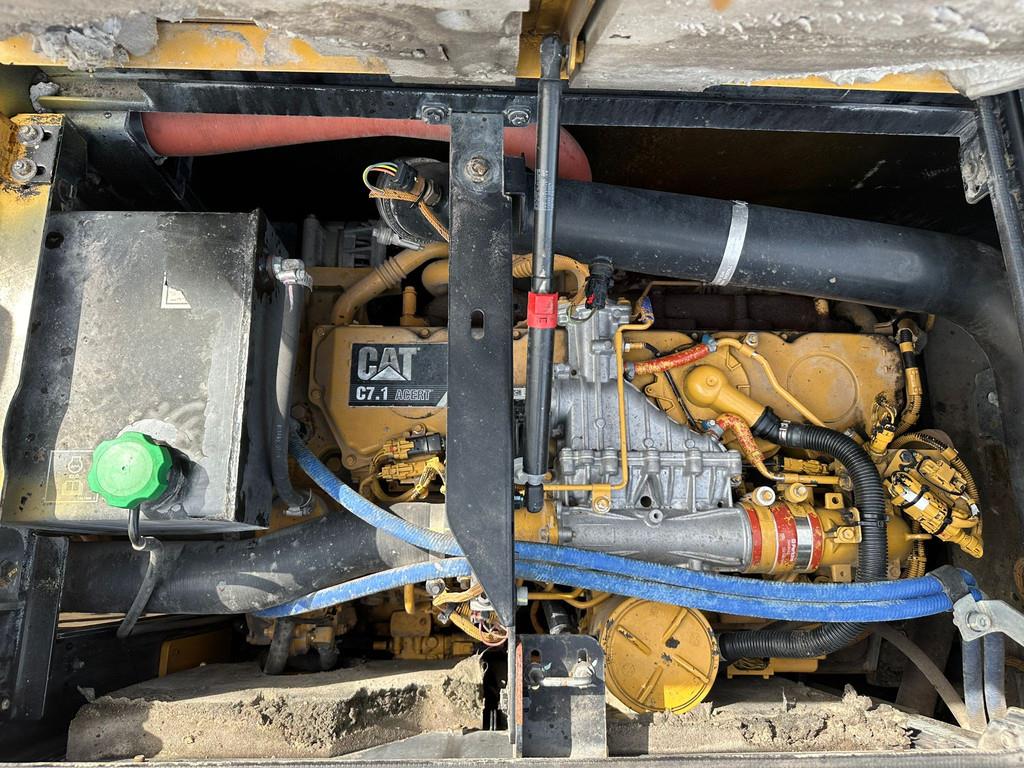 CAT MH3026 - 06C Material Handler