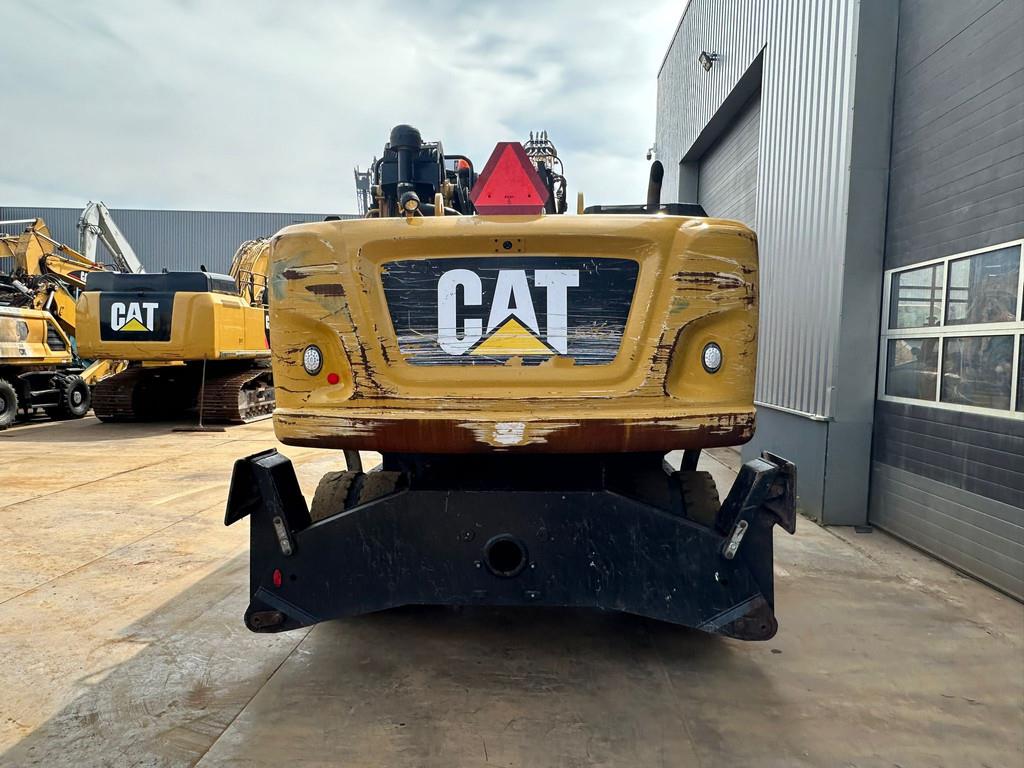 CAT MH3026 - 06C Material Handler