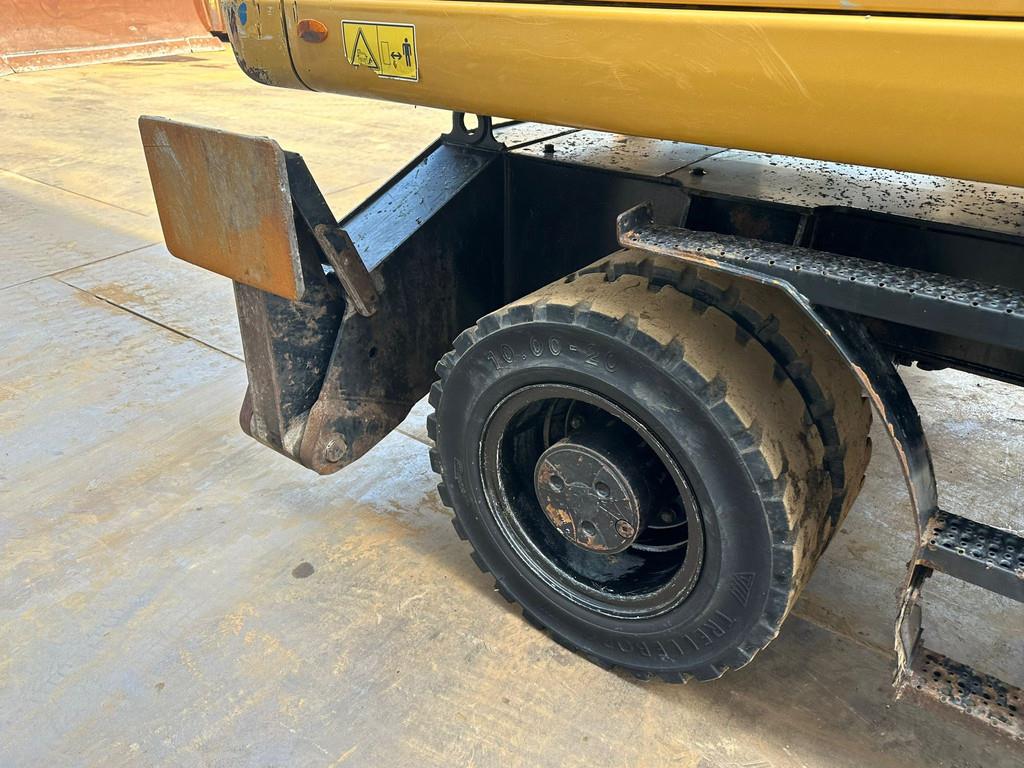 CAT MH3026 - 06C Material Handler