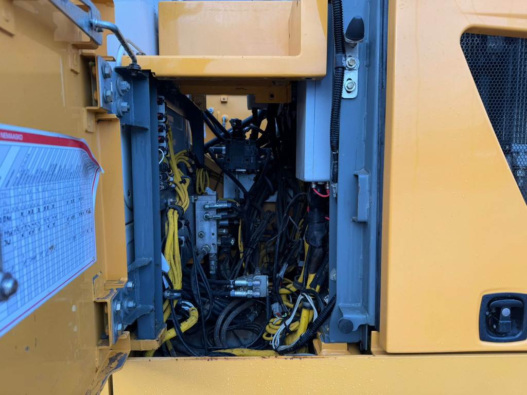 Liebherr R926 LC