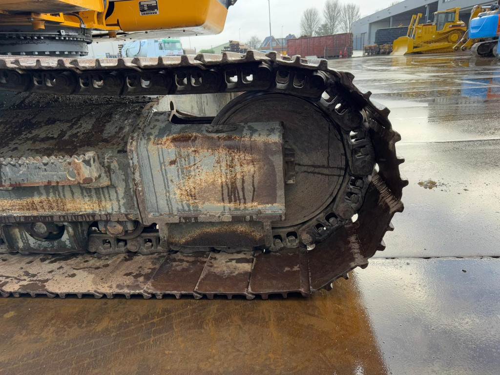 Liebherr R926 LC