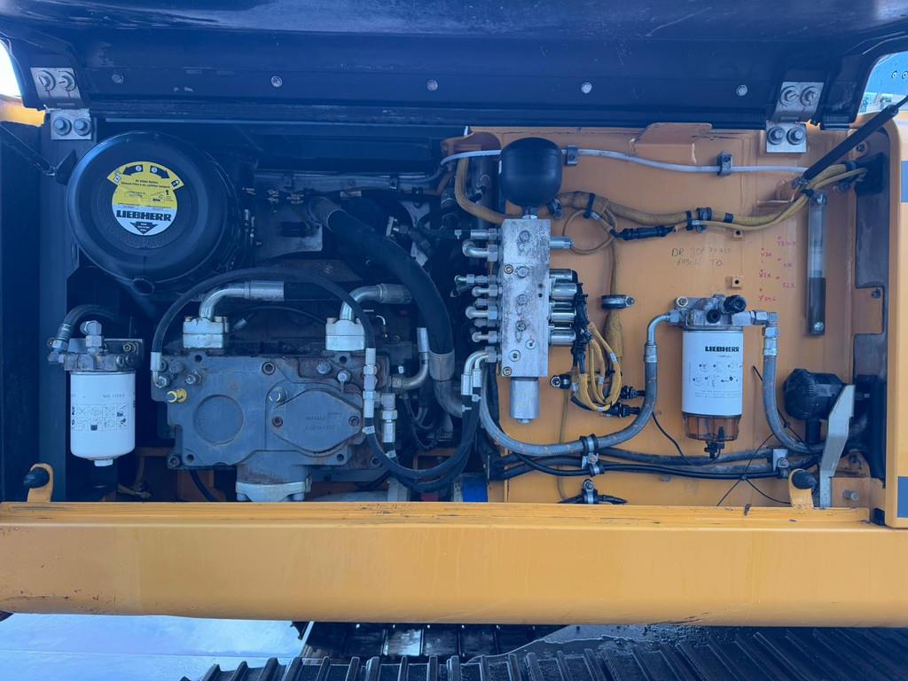 Liebherr R926 LC