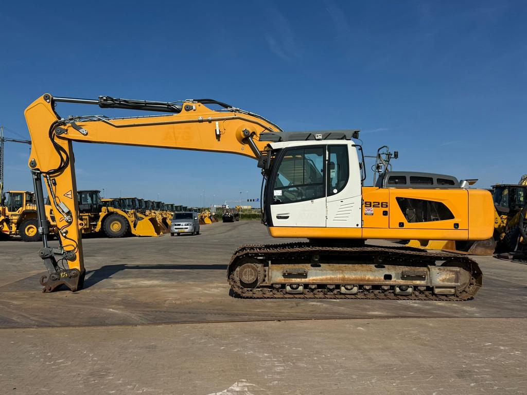 Liebherr R926 LC