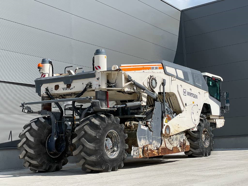 Wirtgen WR 240i