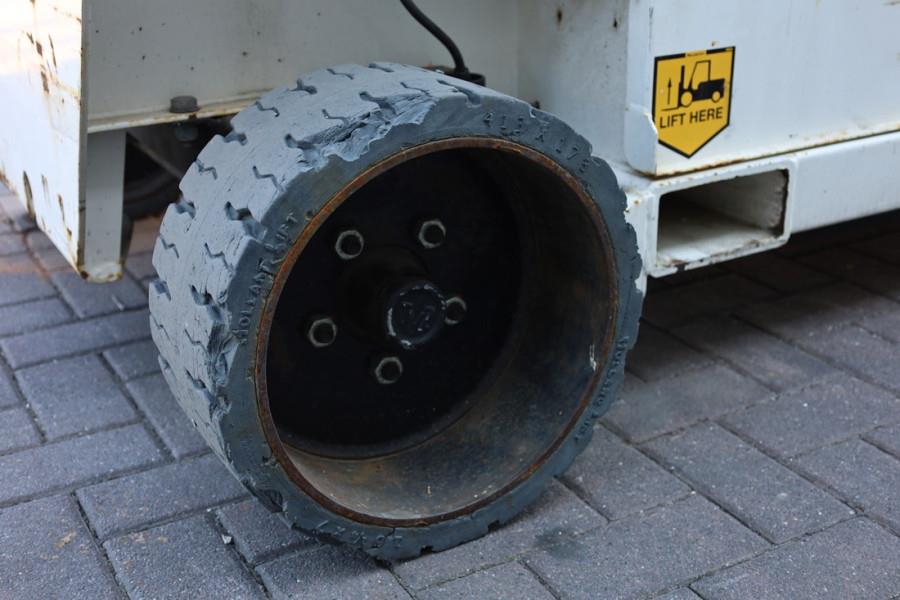 Holland Lift Ecostar HL-11812 Electric, 14m Working Height, 300