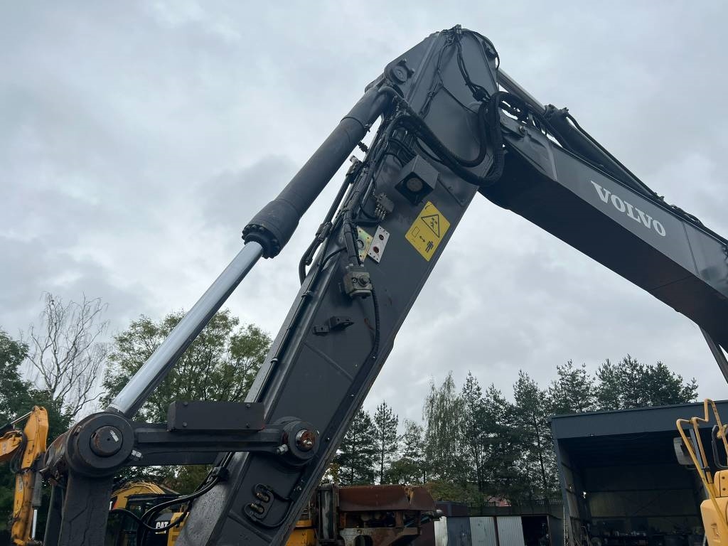 Volvo ECR 235 DL