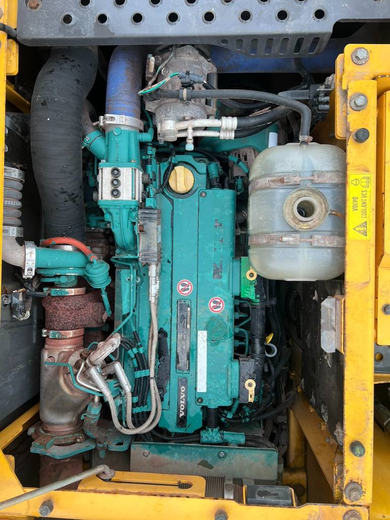 Volvo ECR 235 DL