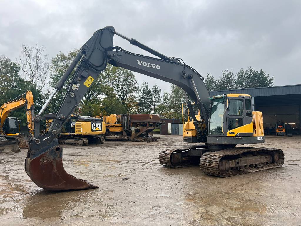 Volvo ECR 235 DL