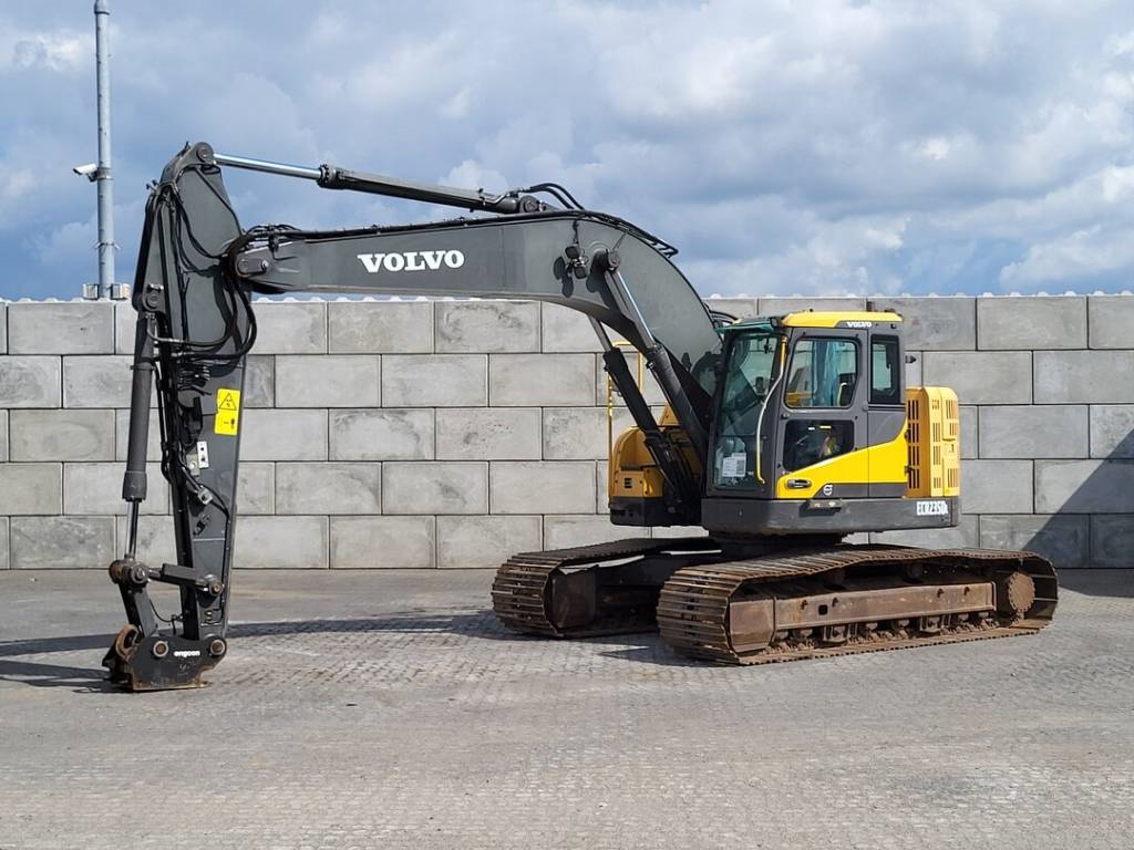 Volvo ECR 235 DL