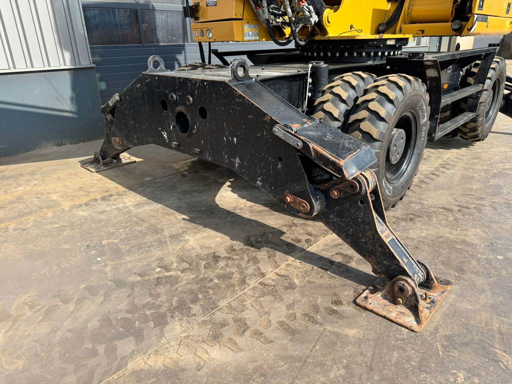 CAT MH3024