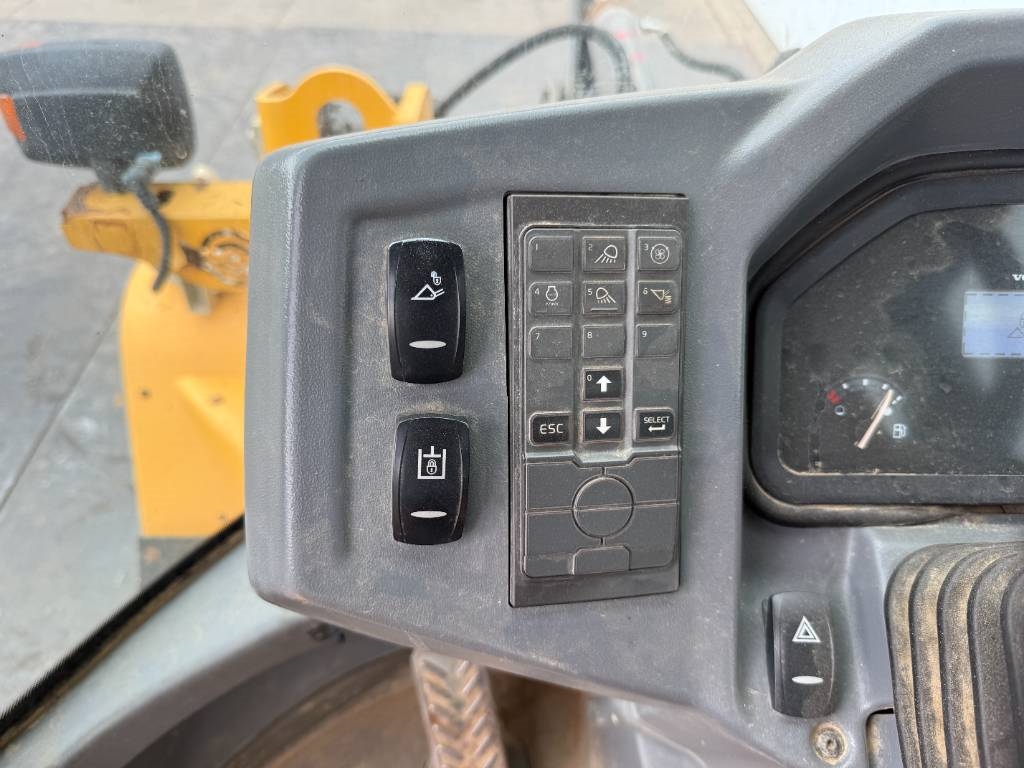 Volvo L35G - German Machine / Quick Coupler