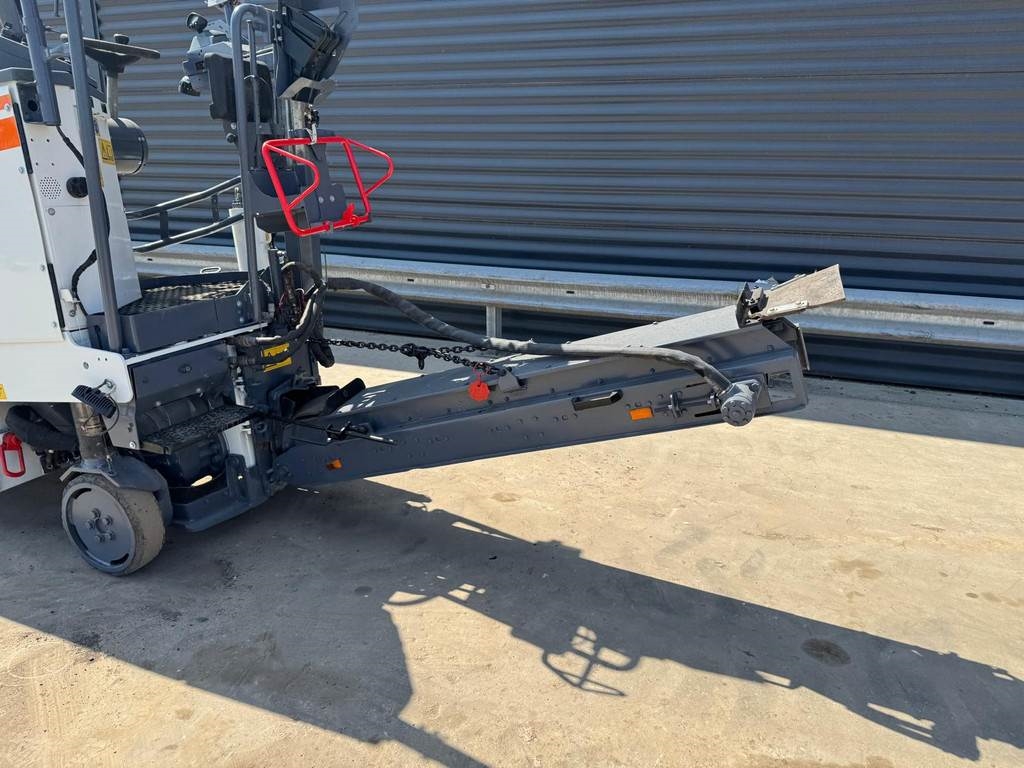 Wirtgen W 35 RI