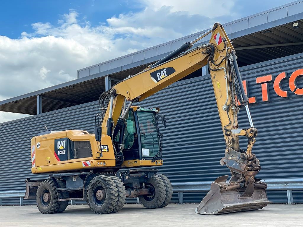 CAT M318F