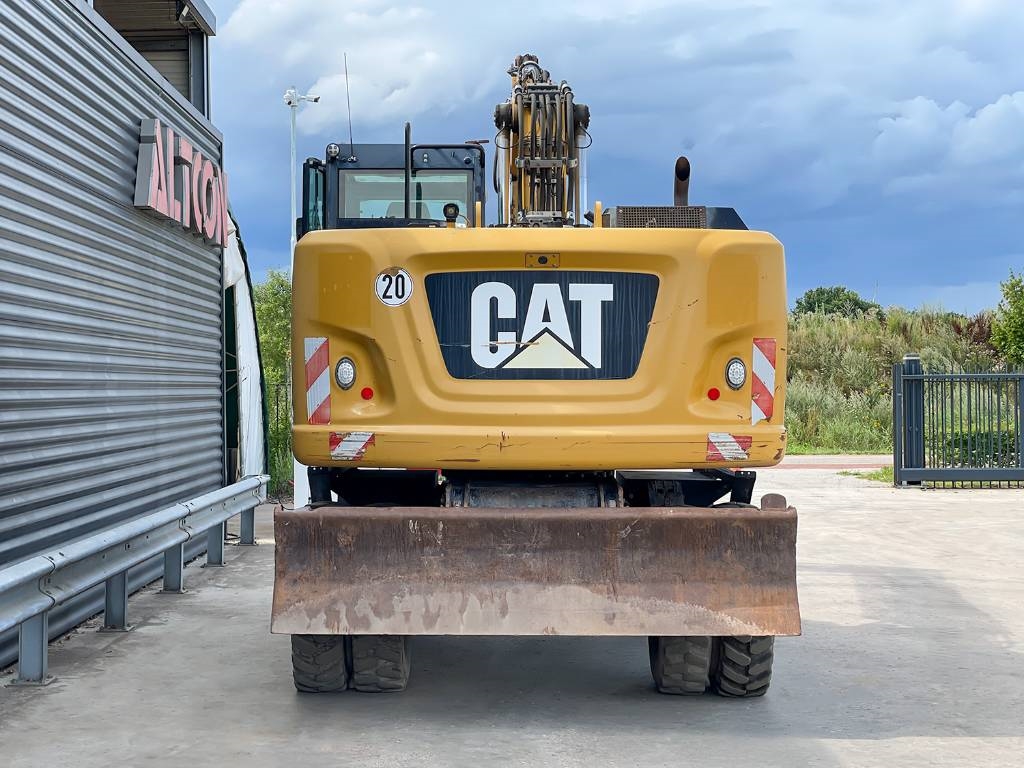 CAT M318F