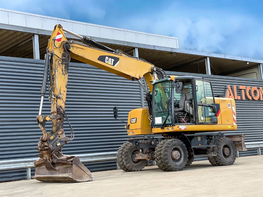 CAT M318F