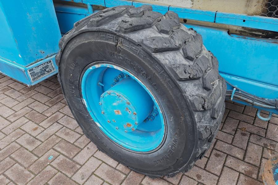 Holland Lift Megastar G-300DL30/S Diesel, 4x4x4 Drive, 33.5m Wo