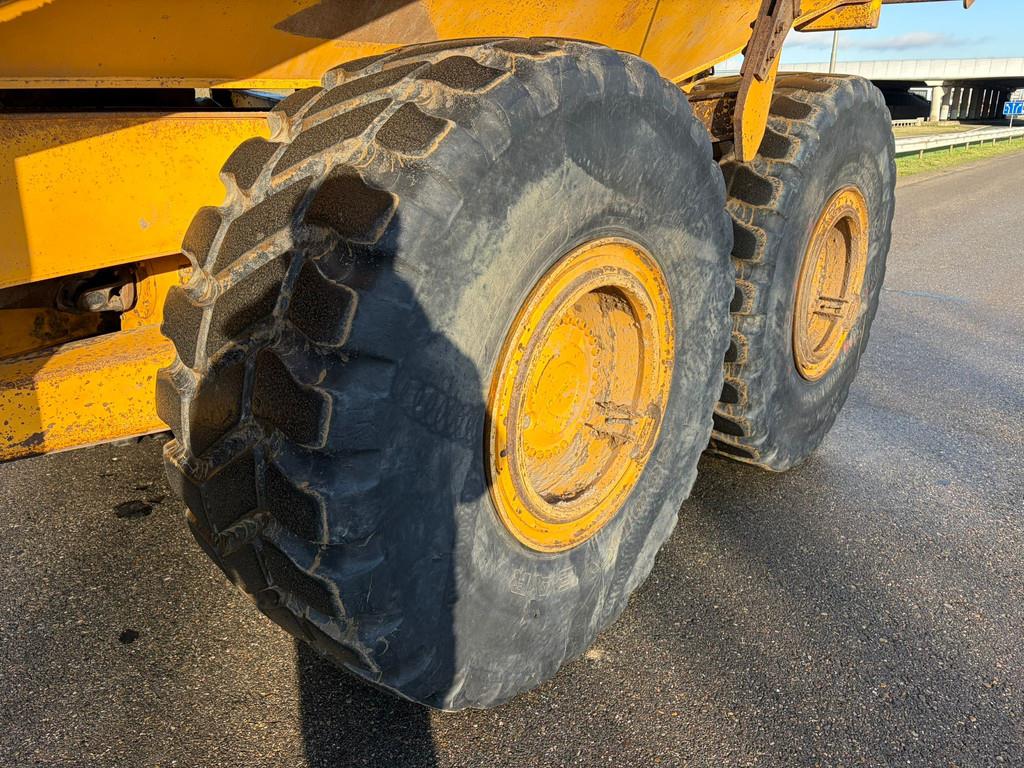 2016 فولفو A30G-44865660