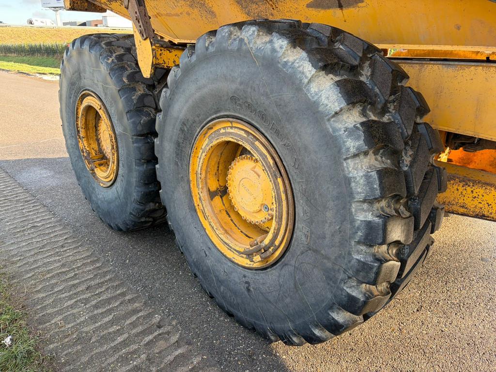 2016 فولفو A30G-44865666