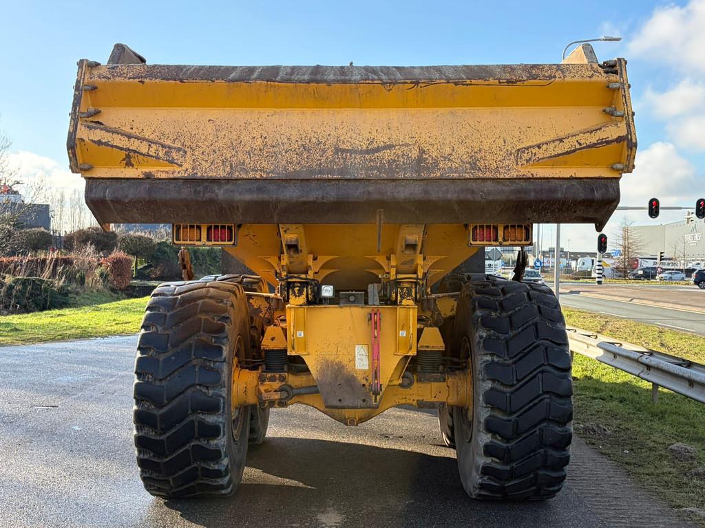 2016 فولفو A30G-44865646