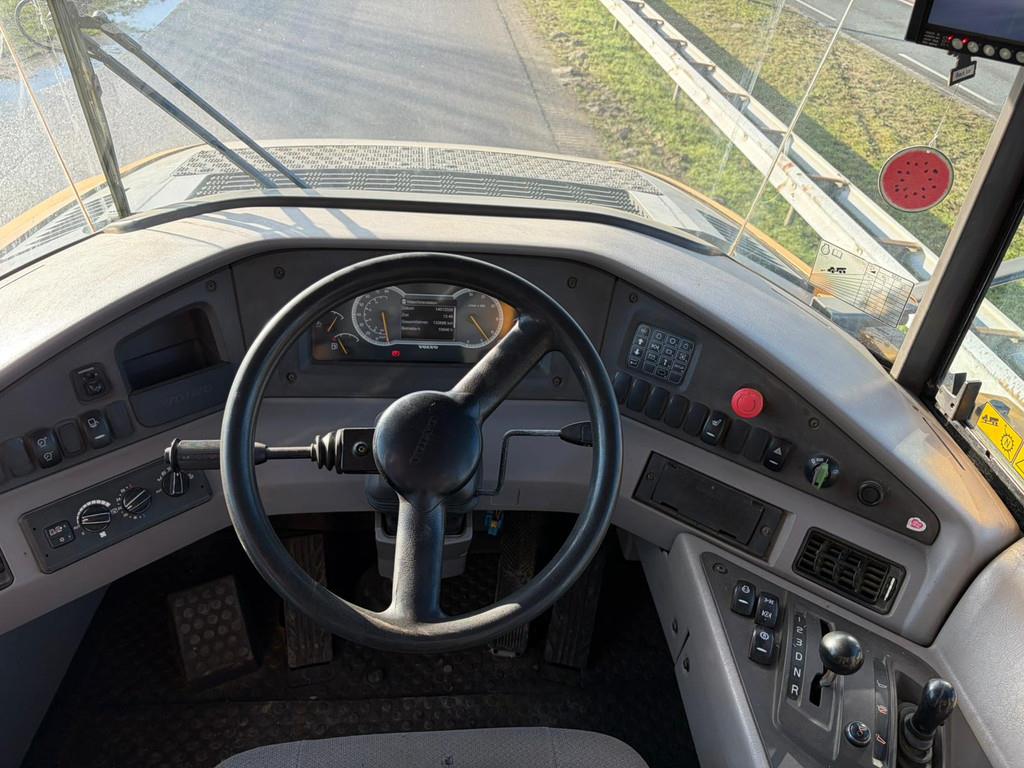 2016 فولفو A30G-44865674