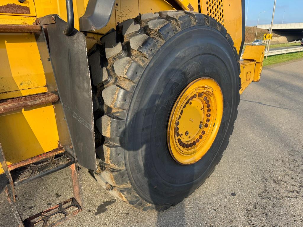 CAT 980M
