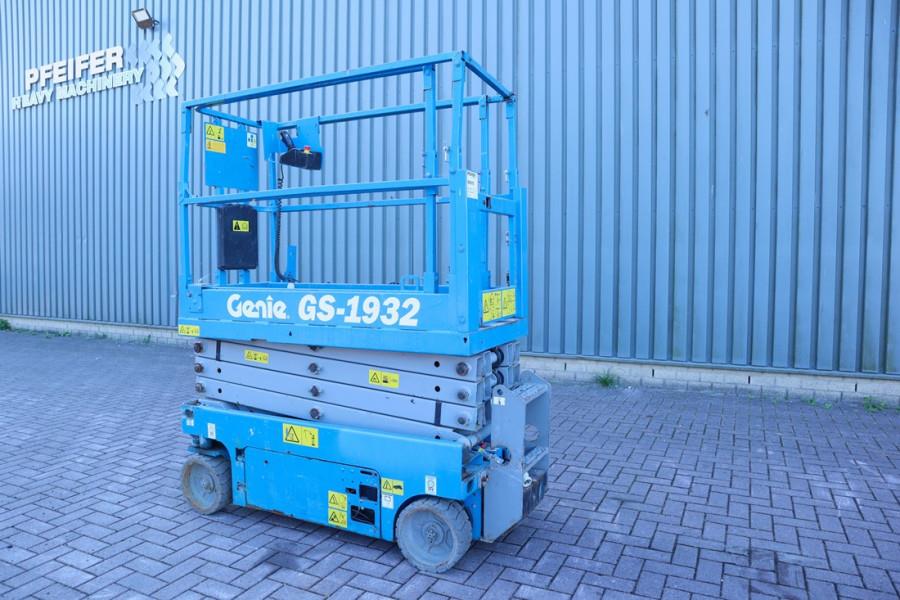 2013 جيني GS1932-47877377