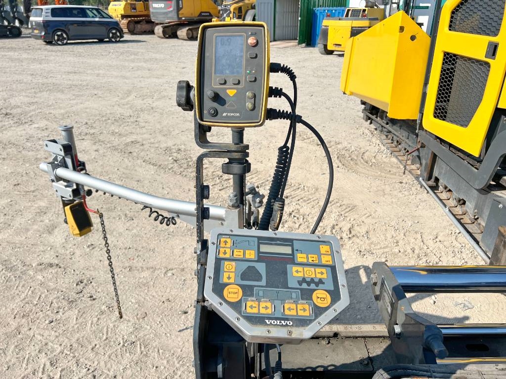 Volvo P7820C - 6 Meter Paving Width / Topcon GPS System