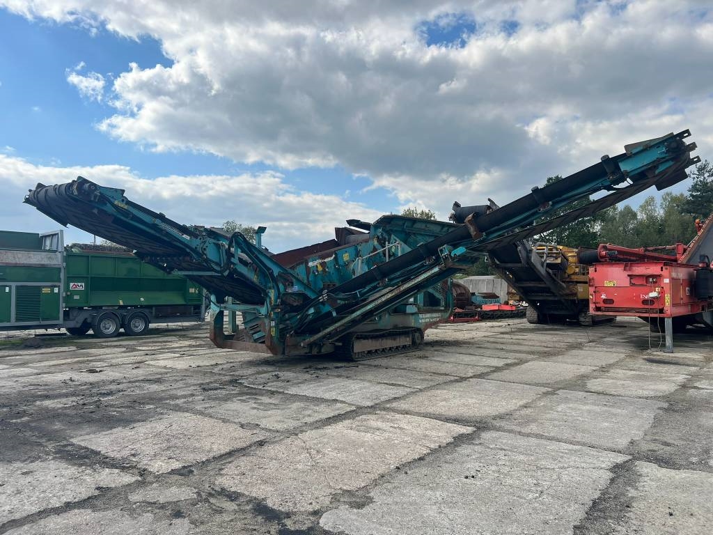 PowerScreen Warrior 800