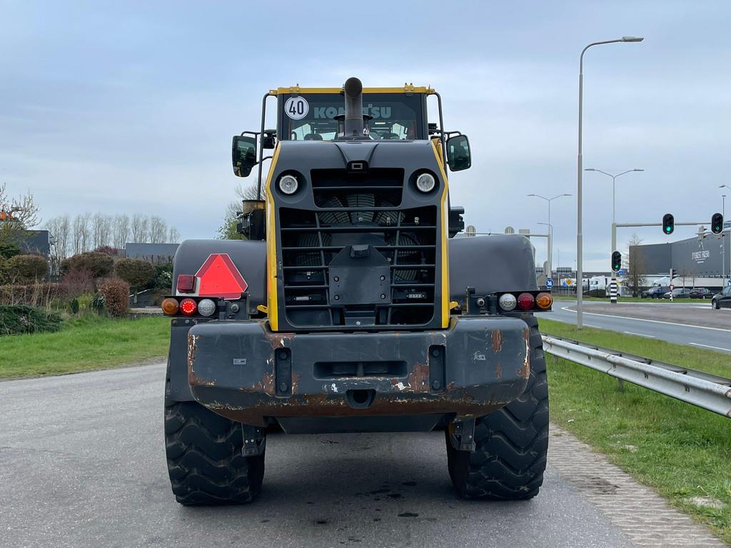 2020 Komatsu WA320-46893607