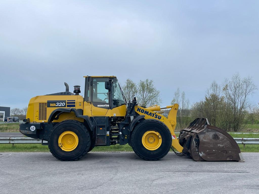 2020 Komatsu WA320-46893609