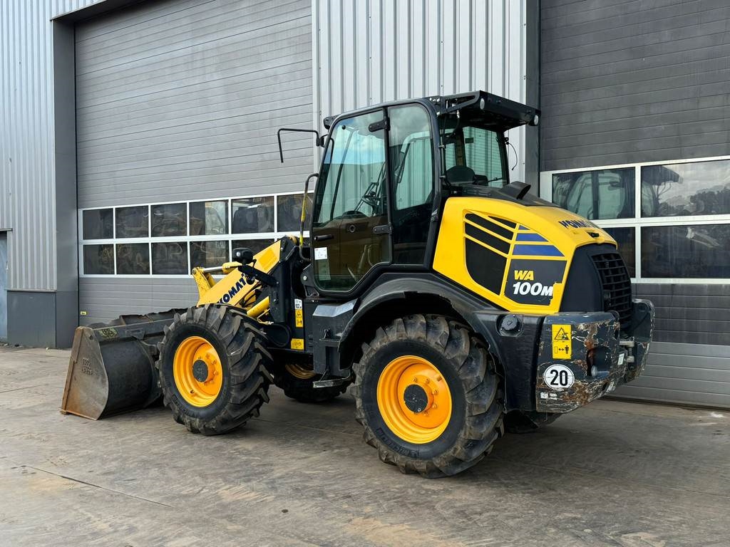 Komatsu WA100M-8EO - New Tires