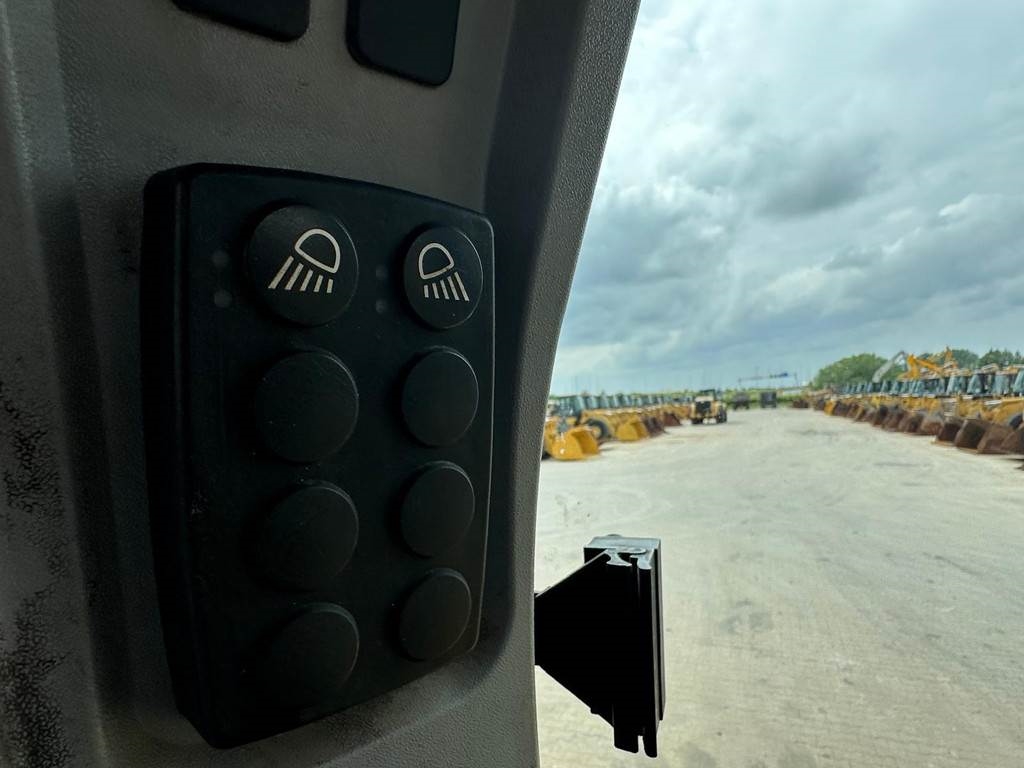 CAT D6 LGP