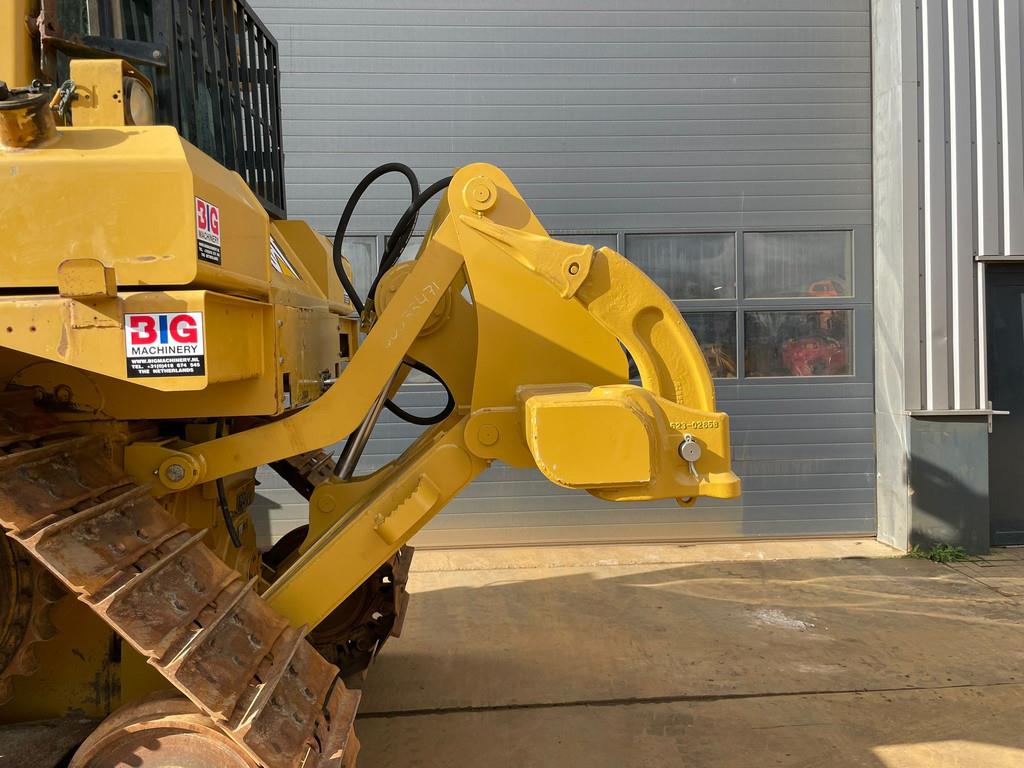 CAT D6T XL