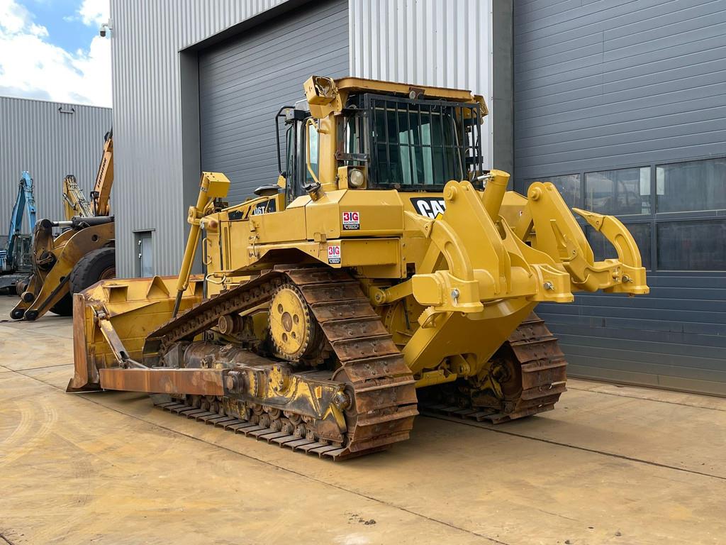 CAT D6T XL