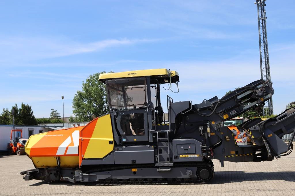 Bomag BMF 2500 S
