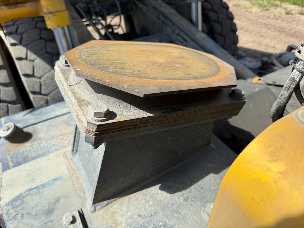 Komatsu HD405-7 - German Machine / Automatic Greasing