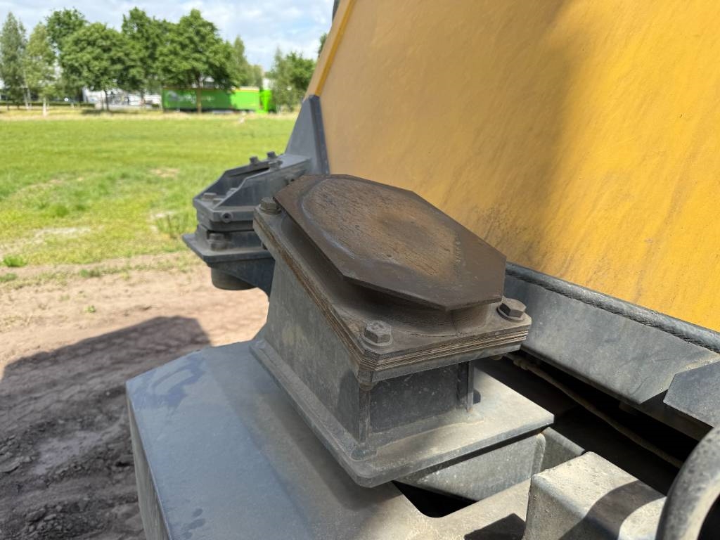Komatsu HD405-7 - German Machine / Automatic Greasing