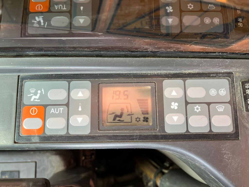 CAT 324DL - Hammerlines / A/C Cabin / Caterpillar C7 /