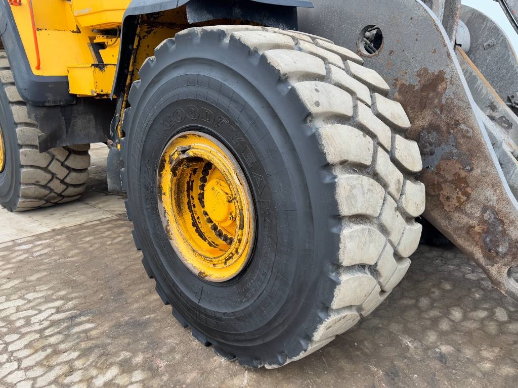 Volvo L220H - CDC Steering / Dutch Machine