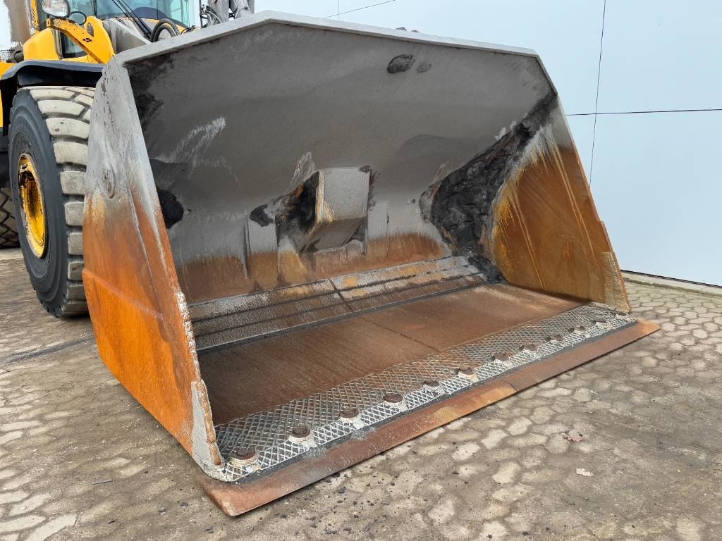 Volvo L220H - CDC Steering / Dutch Machine