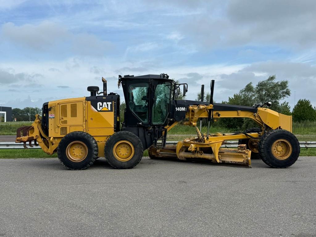 CAT 140M3 Trimble Ready